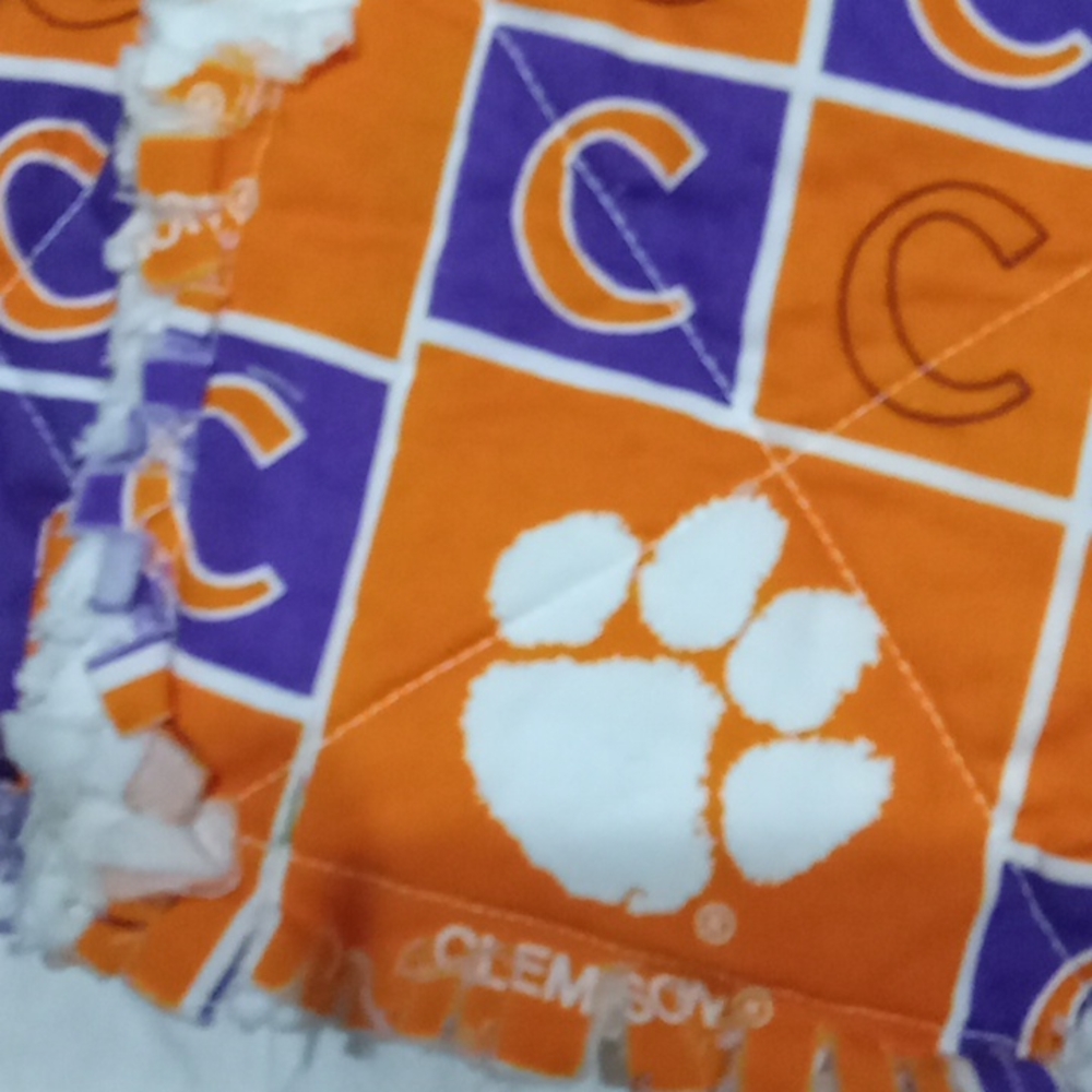 Football theme tissue box thing